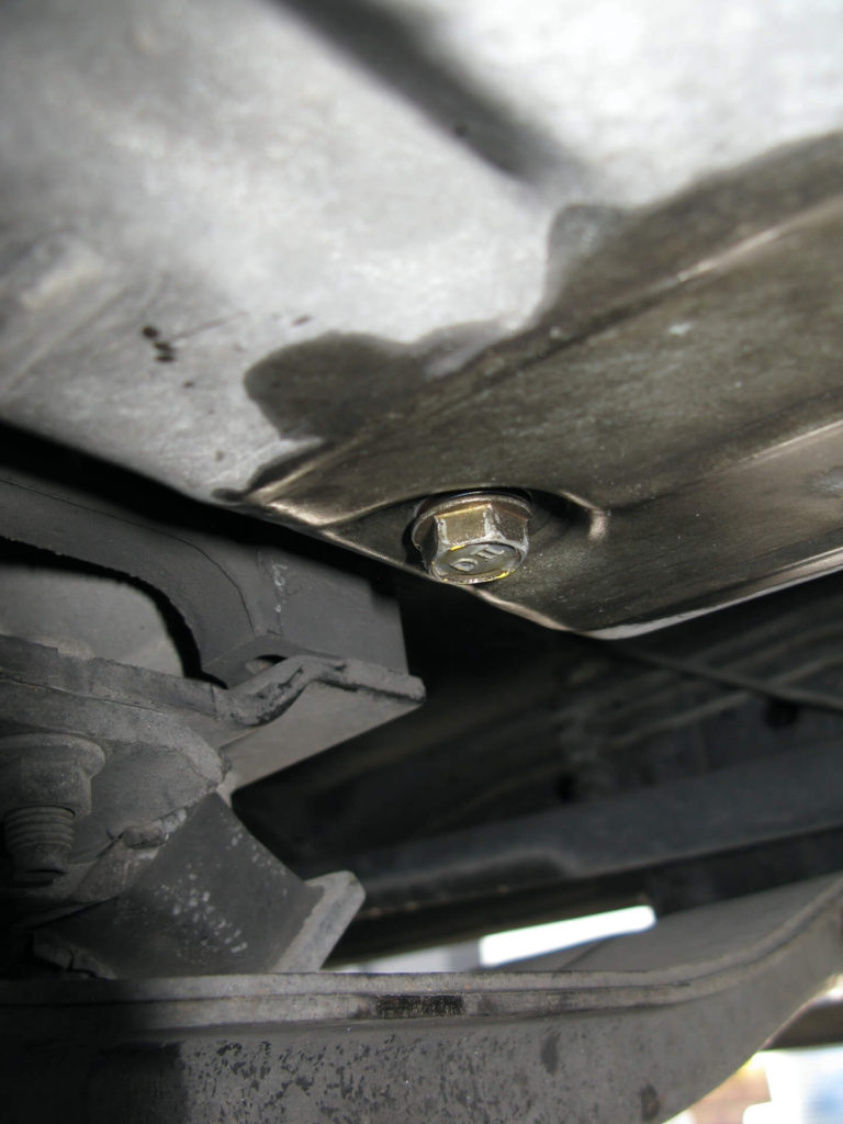 じわじわ漏れるオートマオイル