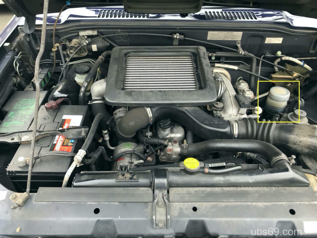 リザーバータンクの場所